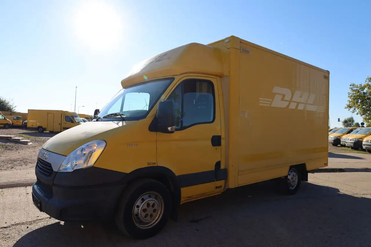 Iveco Daily/ Regalsystem/Luftfeder/KURZ/1. Hand - Dostavno vozilo sa zatvorenim sandukom: slika 3 Iveco Daily/ Regalsystem/Luftfeder/KURZ/1. Hand - Dostavno vozilo sa zatvorenim sandukom: slika 3