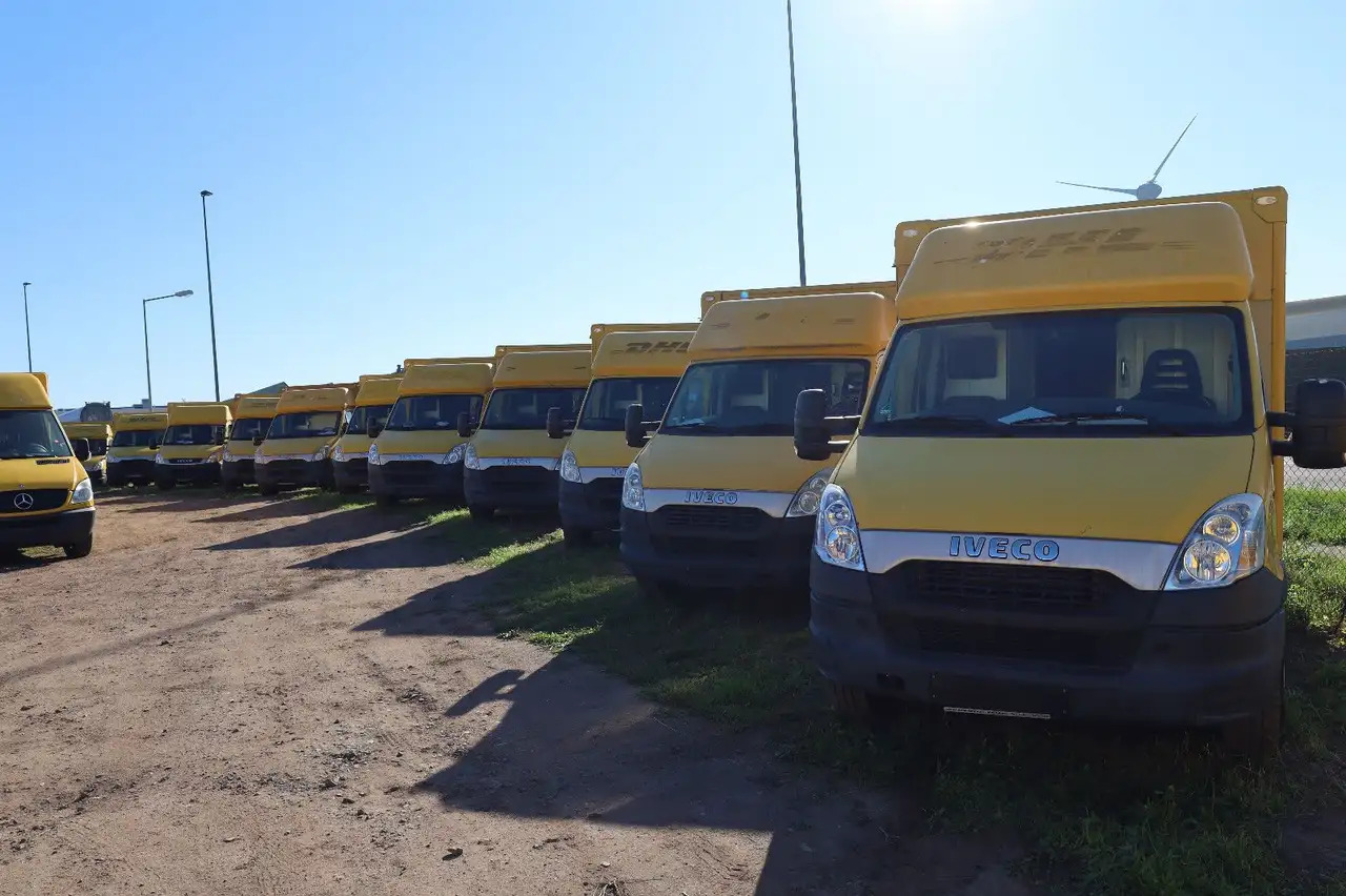 Iveco Daily/ Regalsystem/Luftfeder/KURZ/1. Hand - Dostavno vozilo sa zatvorenim sandukom: slika 1 Iveco Daily/ Regalsystem/Luftfeder/KURZ/1. Hand - Dostavno vozilo sa zatvorenim sandukom: slika 1