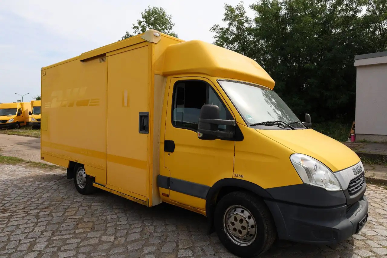 Iveco IS35SI2AA Daily/ Regalsystem/Luftfeder/1. Hand/ - Dostavno vozilo sa zatvorenim sandukom: slika 2 Iveco IS35SI2AA Daily/ Regalsystem/Luftfeder/1. Hand/ - Dostavno vozilo sa zatvorenim sandukom: slika 2