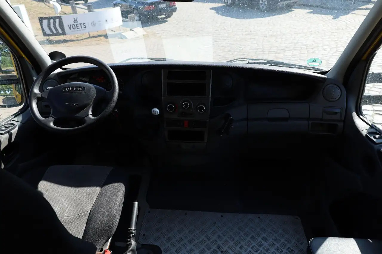 Dostavno vozilo sa zatvorenim sandukom Iveco IS35SI2AA Daily/ Regalsystem/Luftfeder/1. Hand/: slika 9
