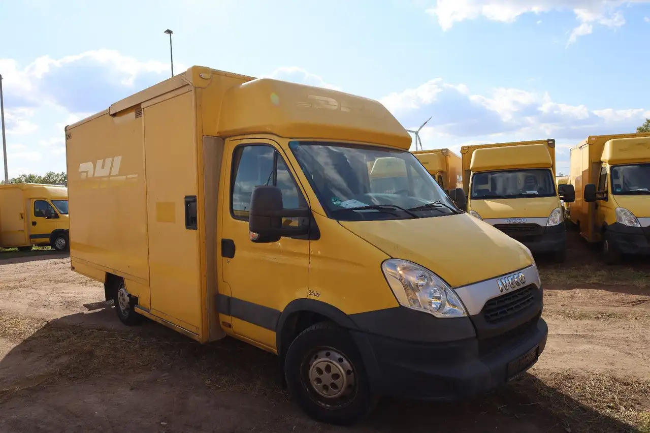 Iveco IS35SI2AA Daily/ Regalsystem/Luftfeder/1. Hand/ - Dostavno vozilo sa zatvorenim sandukom: slika 2 Iveco IS35SI2AA Daily/ Regalsystem/Luftfeder/1. Hand/ - Dostavno vozilo sa zatvorenim sandukom: slika 2
