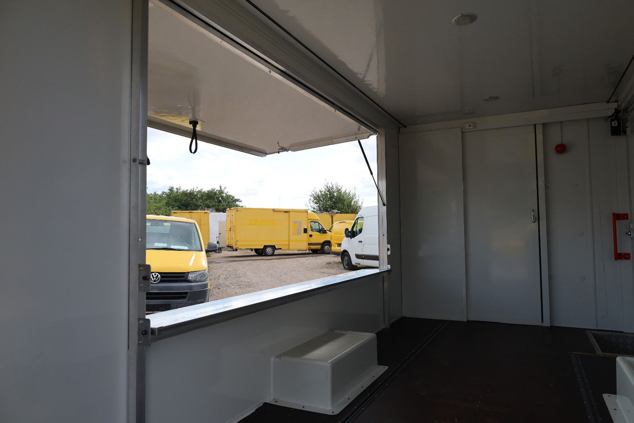 Iveco IS35SI2AA/ FOODTRUCK/Daily/EU5/1. Hand - Dostavno vozilo sa zatvorenim sandukom: slika 4 Iveco IS35SI2AA/ FOODTRUCK/Daily/EU5/1. Hand - Dostavno vozilo sa zatvorenim sandukom: slika 4