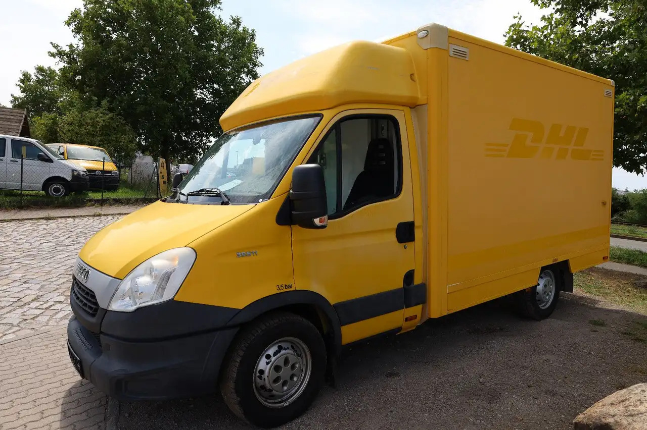 Iveco Iveco Daily/ Regalsystem/Luftfeder/KURZ/1. Hand - Dostavno vozilo sa zatvorenim sandukom: slika 2 Iveco Iveco Daily/ Regalsystem/Luftfeder/KURZ/1. Hand - Dostavno vozilo sa zatvorenim sandukom: slika 2