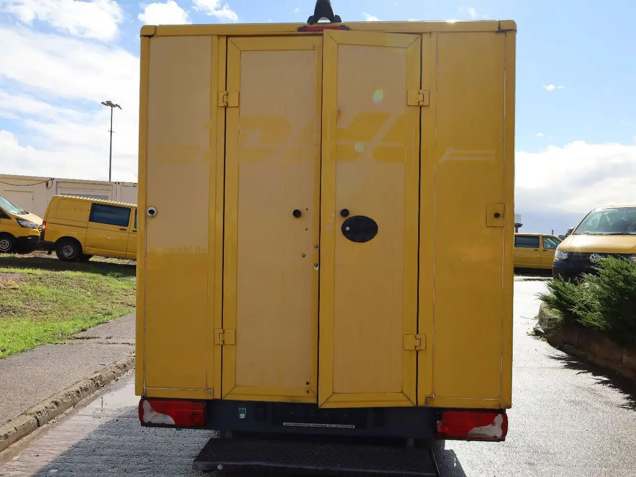 Mercedes-Benz Sprinter II Pritsche/ Koffer/Regalsystem - Dostavno vozilo sa zatvorenim sandukom: slika 4 Mercedes-Benz Sprinter II Pritsche/ Koffer/Regalsystem - Dostavno vozilo sa zatvorenim sandukom: slika 4