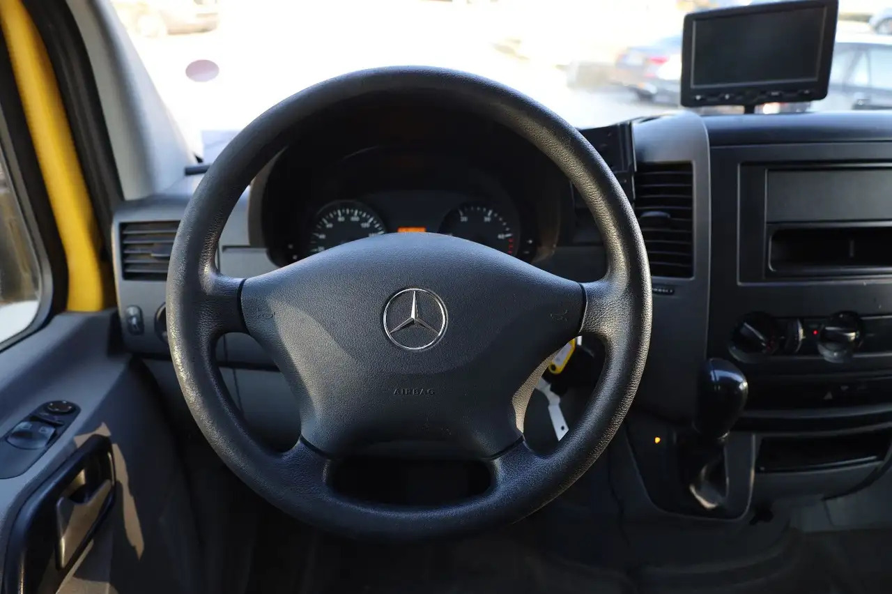 Mercedes-Benz Sprinter II Pritsche/ Koffer/Regalsystem - Dostavno vozilo sa zatvorenim sandukom: slika 5 Mercedes-Benz Sprinter II Pritsche/ Koffer/Regalsystem - Dostavno vozilo sa zatvorenim sandukom: slika 5