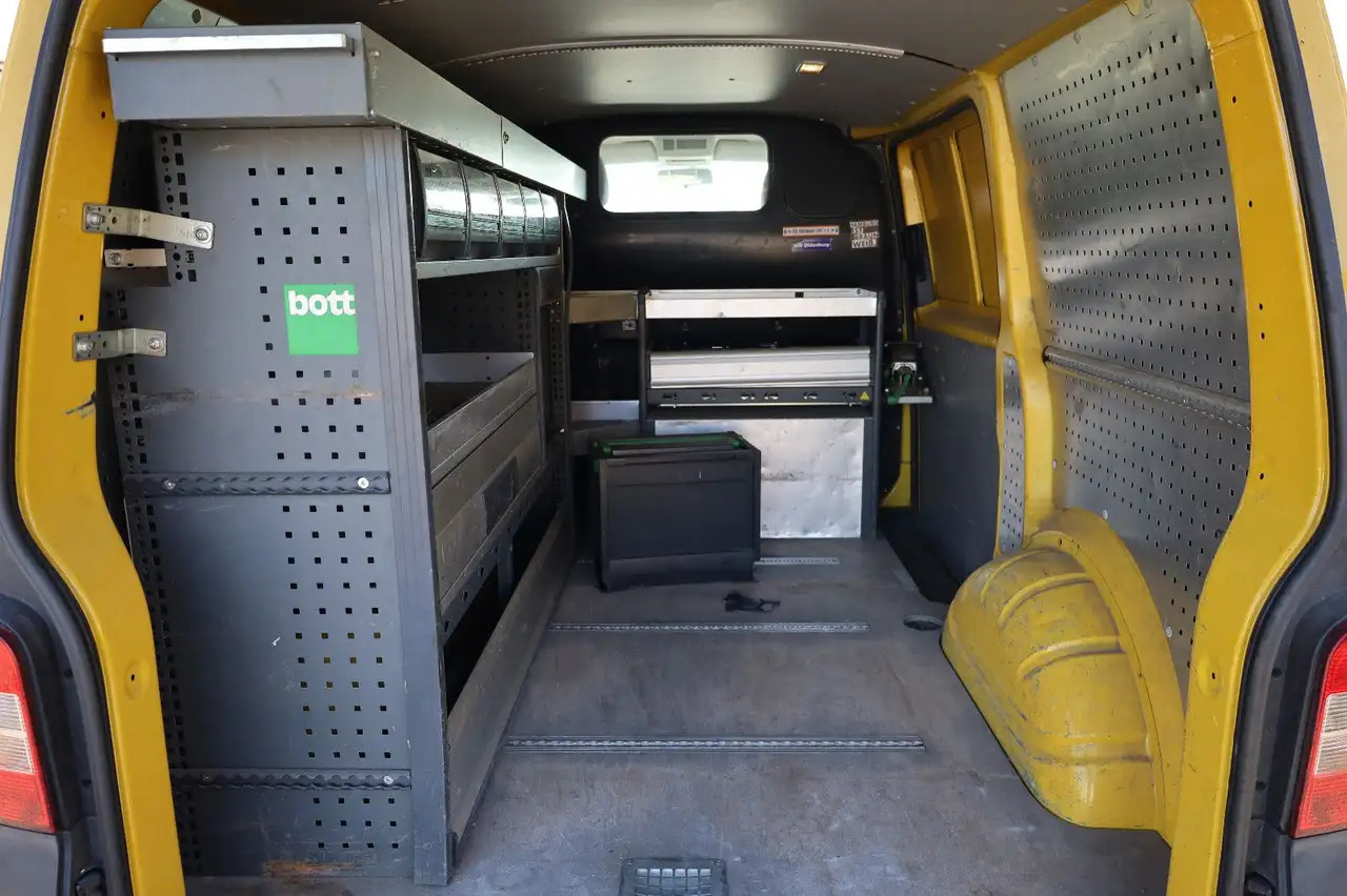 Furgon Volkswagen T5 Transporter/ 2.0 TDI/EU5/Werkstatt: slika 9