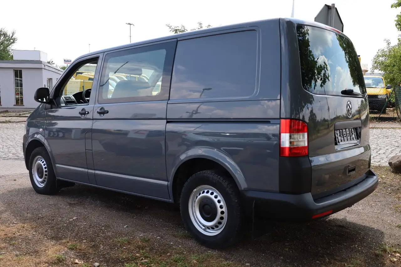 Volkswagen T5 Transporter Kasten-Kombi 2.0 TDI/EU5/5-Sitze - Automobil: slika 4 Volkswagen T5 Transporter Kasten-Kombi 2.0 TDI/EU5/5-Sitze - Automobil: slika 4