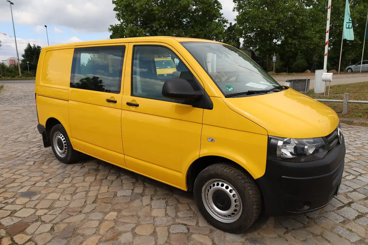 Volkswagen T5 Transporter Kasten-Kombi 2.0 TDI/EU5/5-Sitze - Automobil: slika 4 Volkswagen T5 Transporter Kasten-Kombi 2.0 TDI/EU5/5-Sitze - Automobil: slika 4