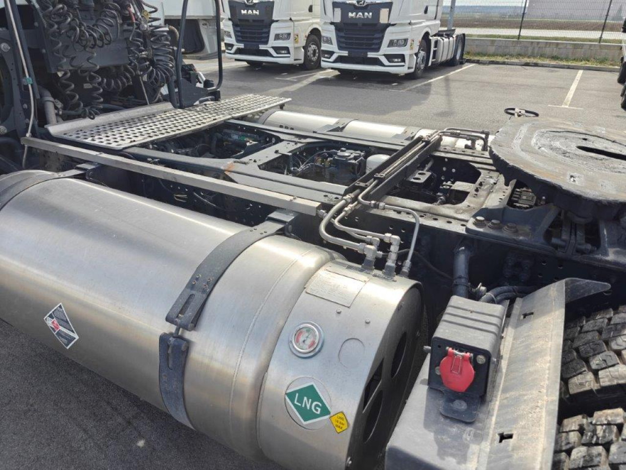 IVECO Stralis AS440S46T/PLNG Intarder Klima Luftfeder ZV - Tegljač: slika 2 IVECO Stralis AS440S46T/PLNG Intarder Klima Luftfeder ZV - Tegljač: slika 2