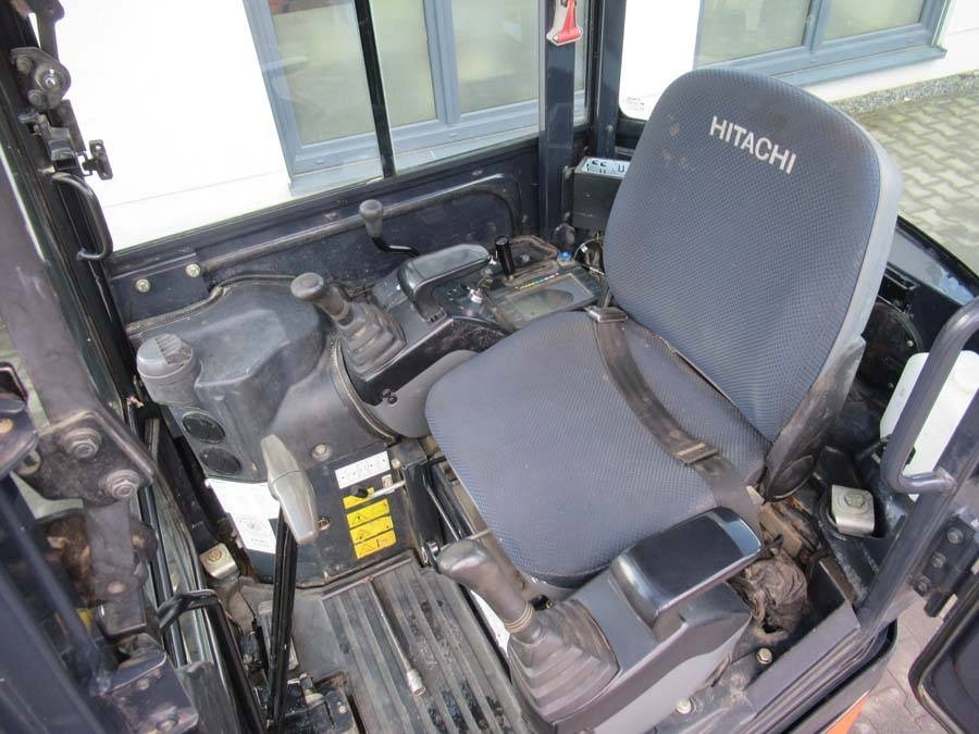 Mini bager Hitachi ZX 17 U-2: slika 7