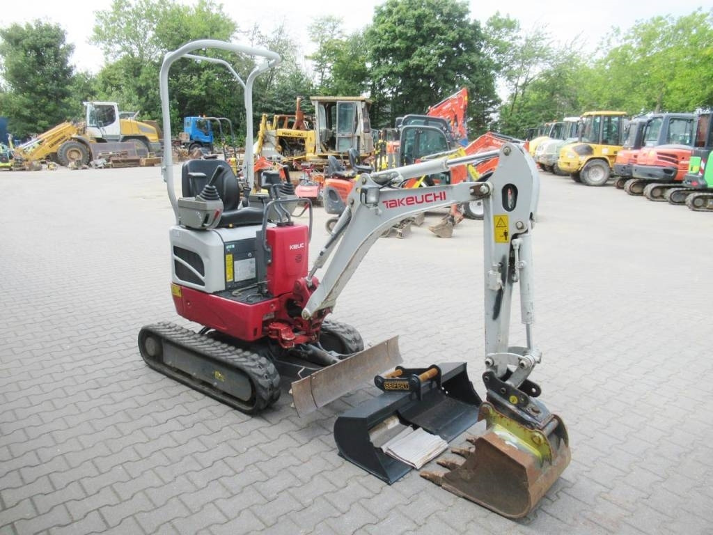 Takeuchi TB 210 R - Mini bager: slika 2 Takeuchi TB 210 R - Mini bager: slika 2