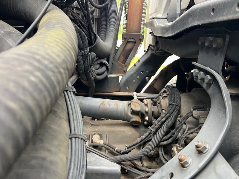 Mercedes-Benz SK 2631 6x4 full steel/Lames****170.000km**** working perfectly*** - Vakuumska cisterna: slika 4 Mercedes-Benz SK 2631 6x4 full steel/Lames****170.000km**** working perfectly*** - Vakuumska cisterna: slika 4