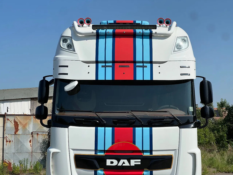 DAF XF 530 MARTINI RACING XF530 full options - Tegljač: slika 3 DAF XF 530 MARTINI RACING XF530 full options - Tegljač: slika 3