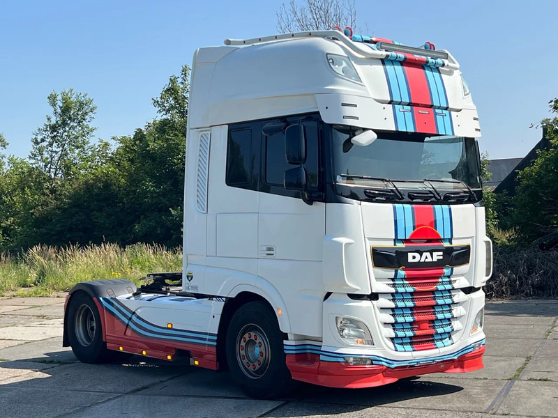 DAF XF 530 MARTINI RACING XF530 full options - Tegljač: slika 2 DAF XF 530 MARTINI RACING XF530 full options - Tegljač: slika 2