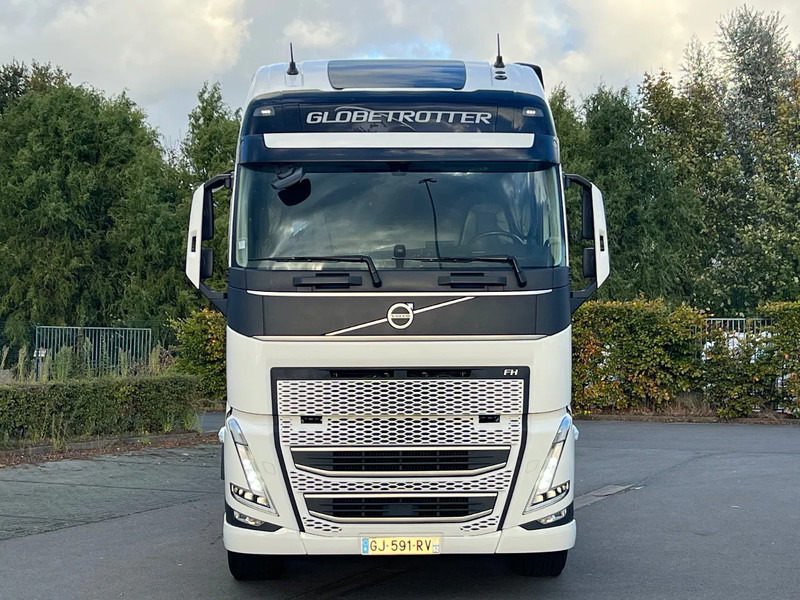 Volvo FH 500 XL CAB**FH 500 TURBO COMPOUND*Model 2023 - Tegljač: slika 2 Volvo FH 500 XL CAB**FH 500 TURBO COMPOUND*Model 2023 - Tegljač: slika 2