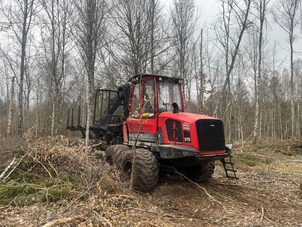 Komatsu 875 - Prevoznik: slika 1 Komatsu 875 - Prevoznik: slika 1