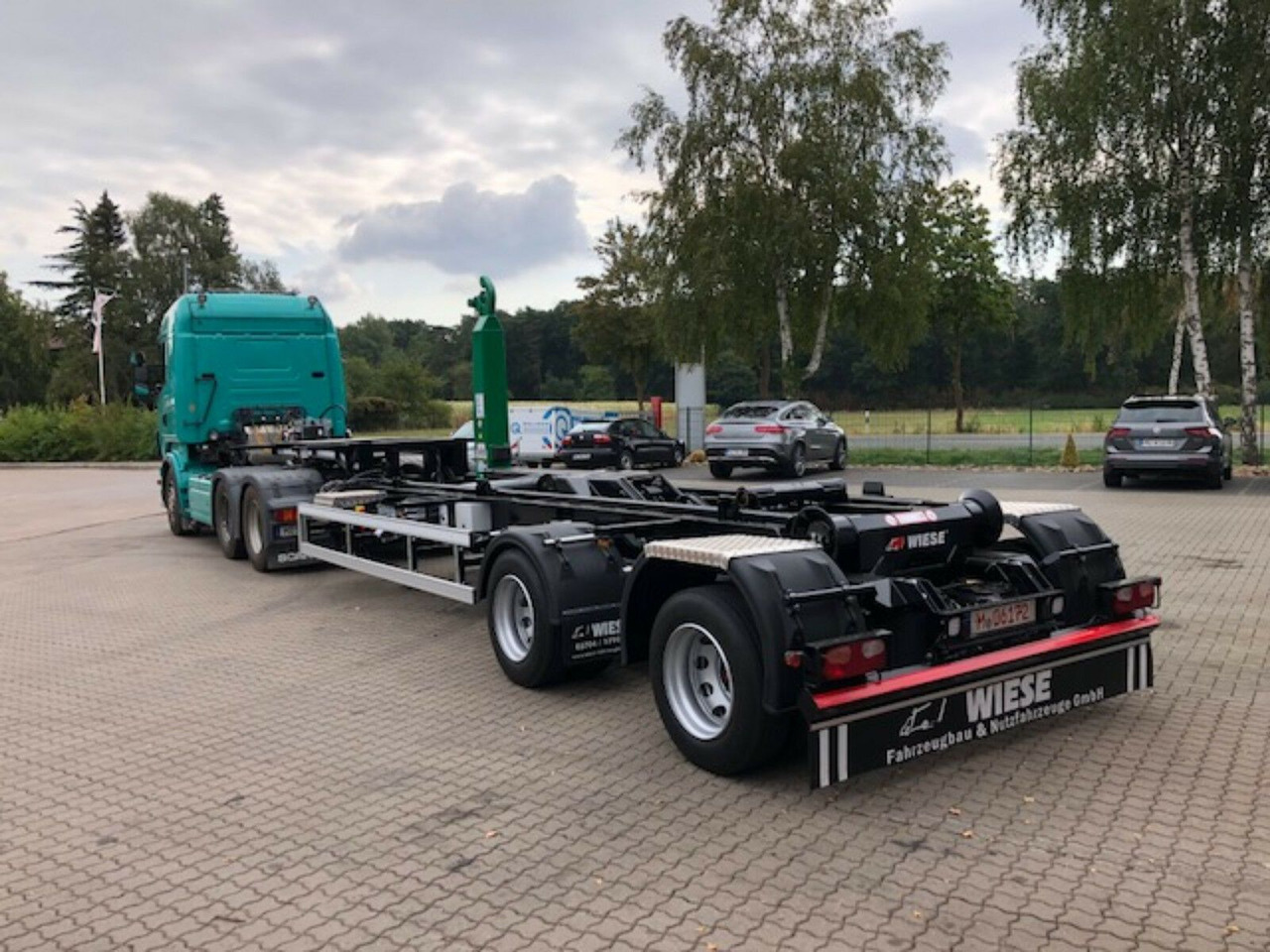 Auflieger Abrollkipper Hakenlift Hooklift - Poluprikolica za prevoz kontejnera/ Poluprikolica sa promenjivim sandukom: slika 1 Auflieger Abrollkipper Hakenlift Hooklift - Poluprikolica za prevoz kontejnera/ Poluprikolica sa promenjivim sandukom: slika 1