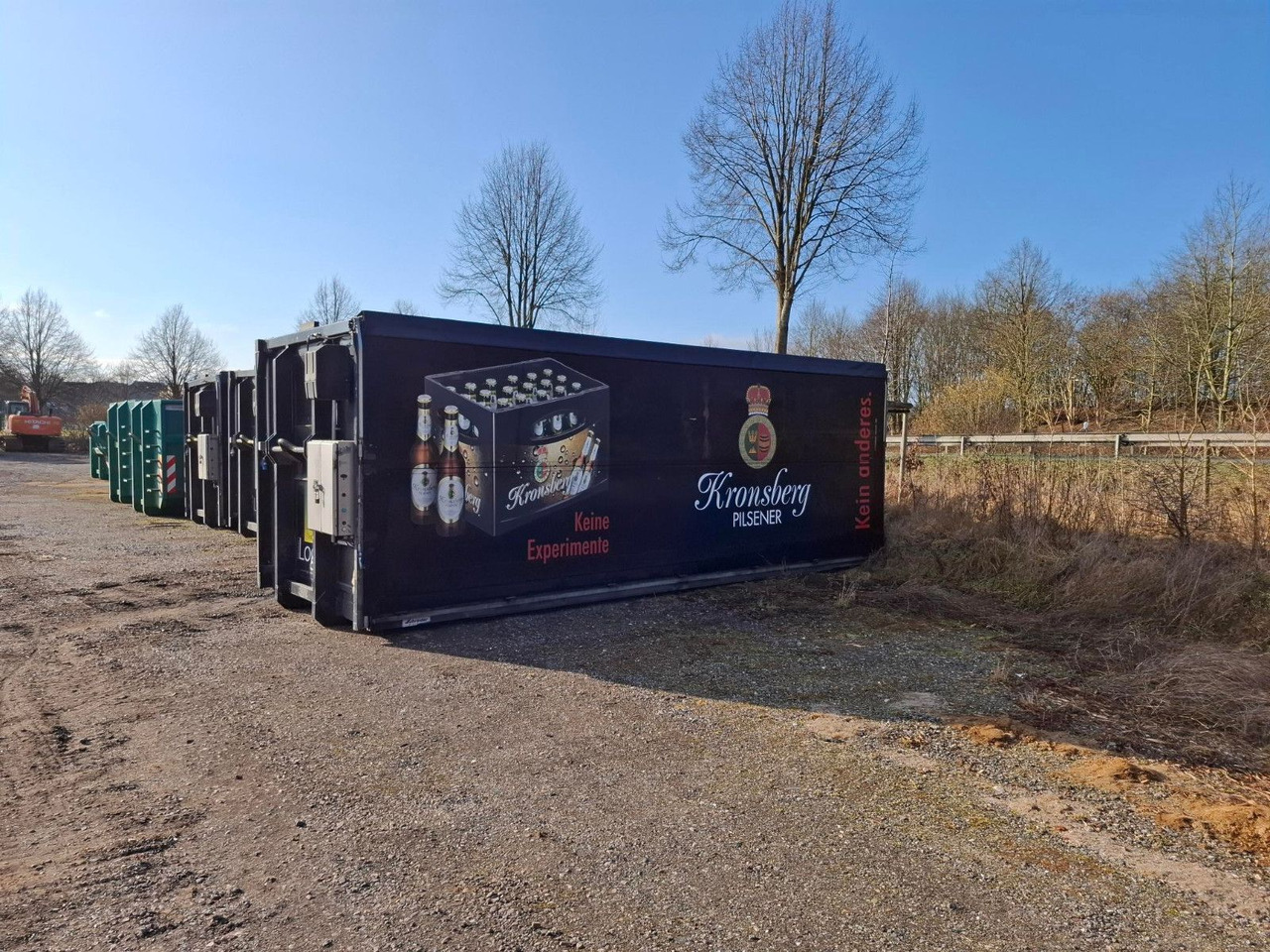 Getränke Abrollcontainer - Poluprikolica za prevoz kontejnera/ Poluprikolica sa promenjivim sandukom: slika 1 Getränke Abrollcontainer - Poluprikolica za prevoz kontejnera/ Poluprikolica sa promenjivim sandukom: slika 1