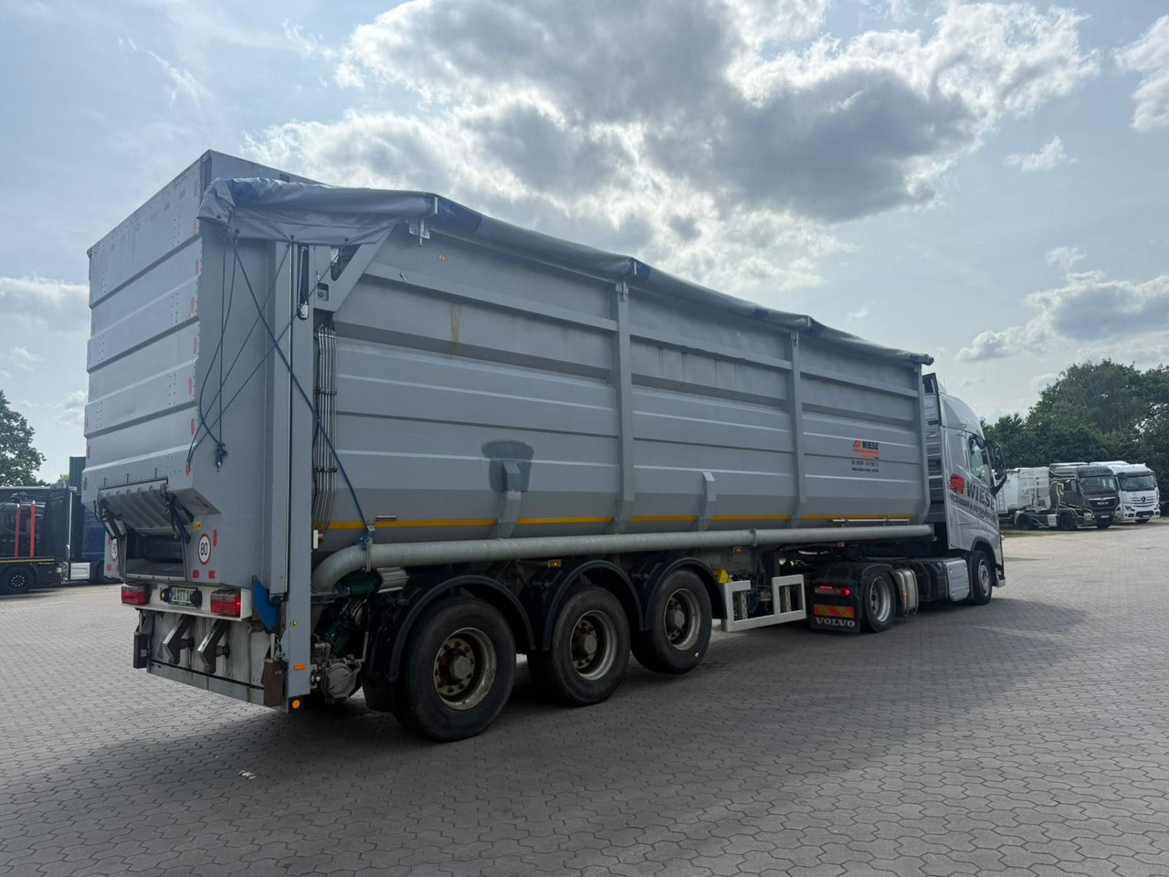 Kotte Kombiauflieger für Gülle und Schüttgut - Poluprikolica cisterna: slika 3 Kotte Kombiauflieger für Gülle und Schüttgut - Poluprikolica cisterna: slika 3