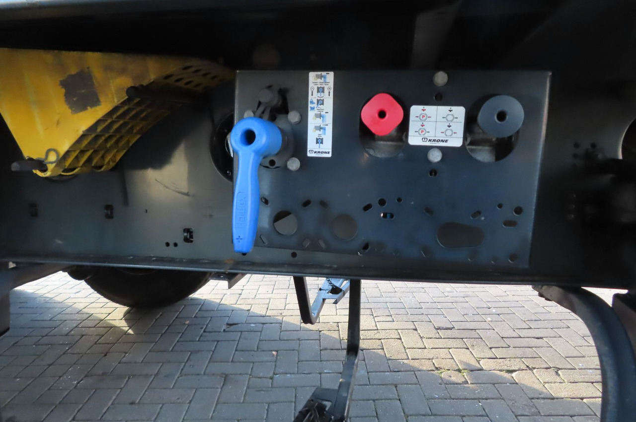 Lizing  Krone Planenauflieger - Coilwanne Krone Planenauflieger - Coilwanne: slika 12 Lizing  Krone Planenauflieger - Coilwanne Krone Planenauflieger - Coilwanne: slika 12