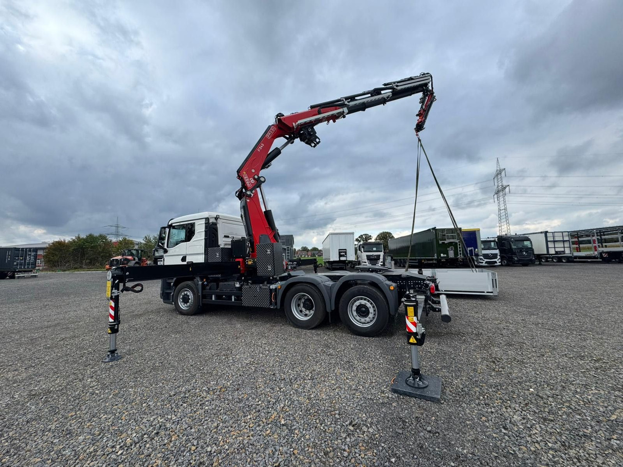 MAN 26.470 6x4-4 Hydrodrive Fassi Kran F545 Jib - Kamion sa tovarnim sandukom, Kamion sa dizalicom: slika 2 MAN 26.470 6x4-4 Hydrodrive Fassi Kran F545 Jib - Kamion sa tovarnim sandukom, Kamion sa dizalicom: slika 2