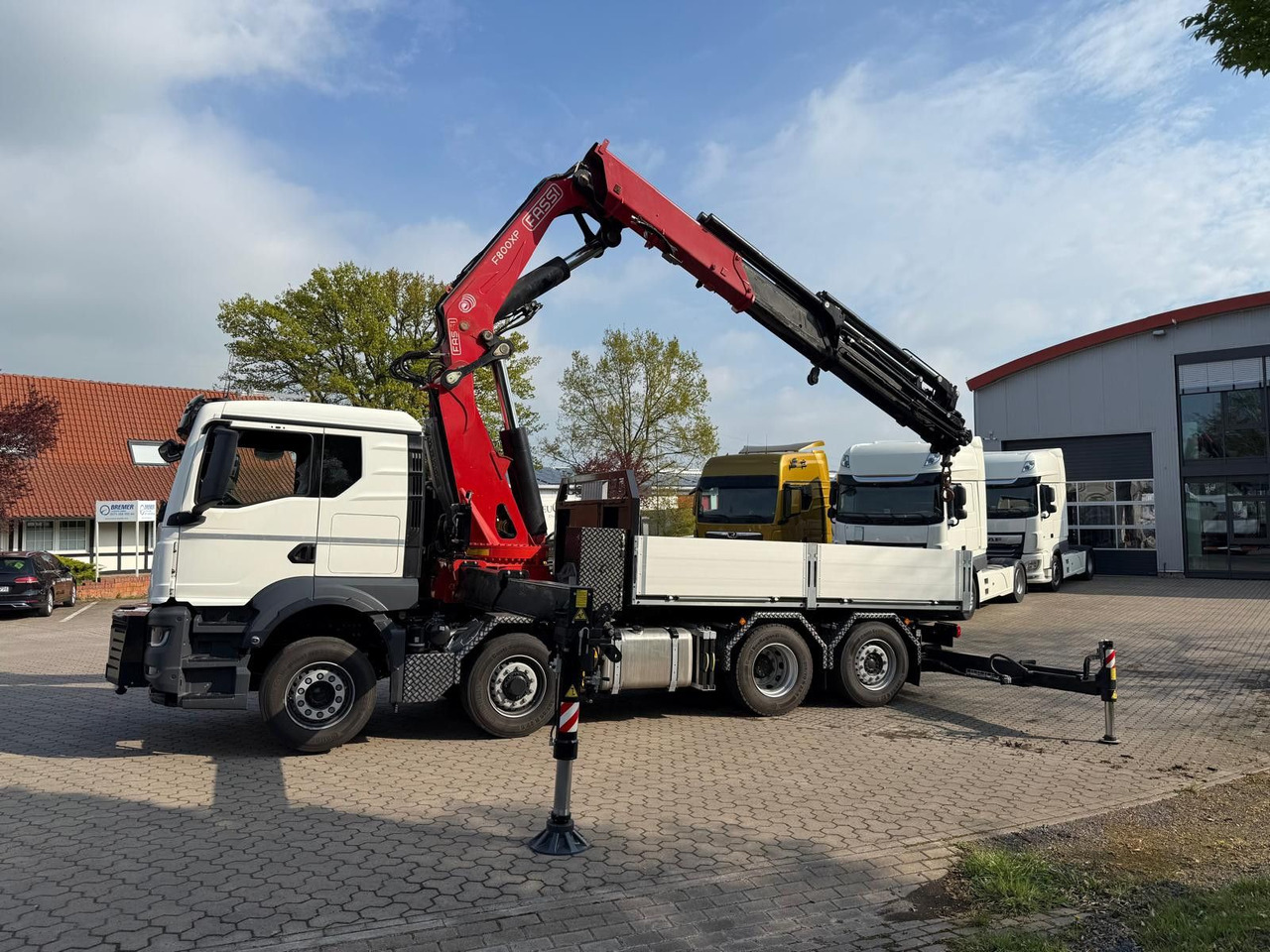 MAN 35.520 8x4 mit Kran Fassi F800 RA2.28 - Kamion sa tovarnim sandukom, Kamion sa dizalicom: slika 3 MAN 35.520 8x4 mit Kran Fassi F800 RA2.28 - Kamion sa tovarnim sandukom, Kamion sa dizalicom: slika 3