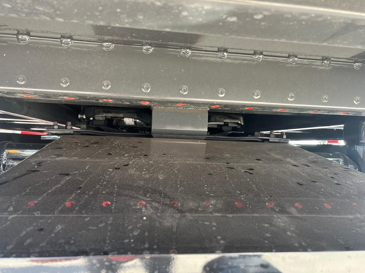 MAN 8x4 mit F1150RA.2.28 L616 Winde, 2.per. Korb - Kamion sa dizalicom: slika 4 MAN 8x4 mit F1150RA.2.28 L616 Winde, 2.per. Korb - Kamion sa dizalicom: slika 4