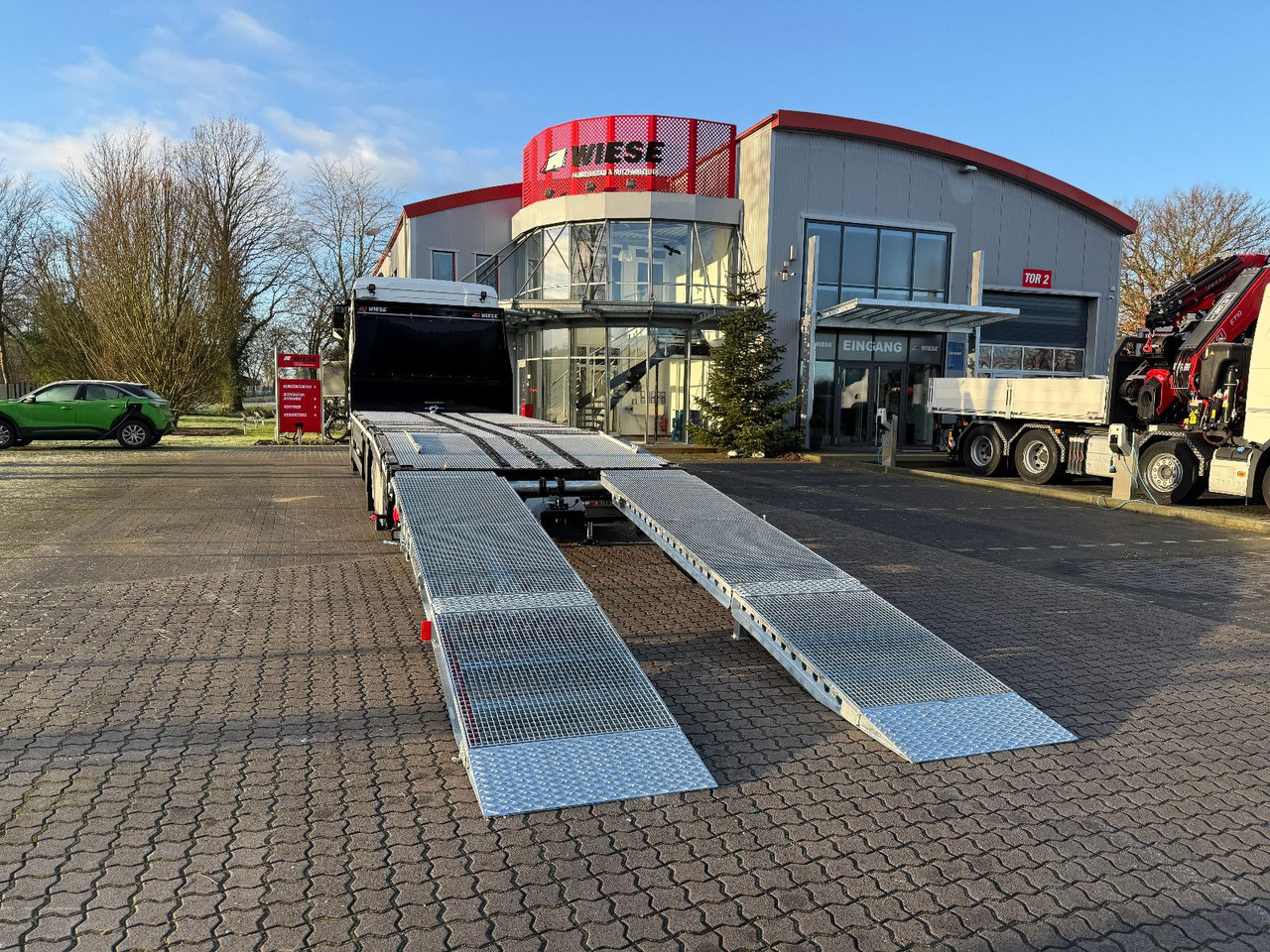 MAN Baumaschinen-  Arbeitsbühnentransporter Rampen - Kamion za prevoz automobila: slika 4 MAN Baumaschinen-  Arbeitsbühnentransporter Rampen - Kamion za prevoz automobila: slika 4