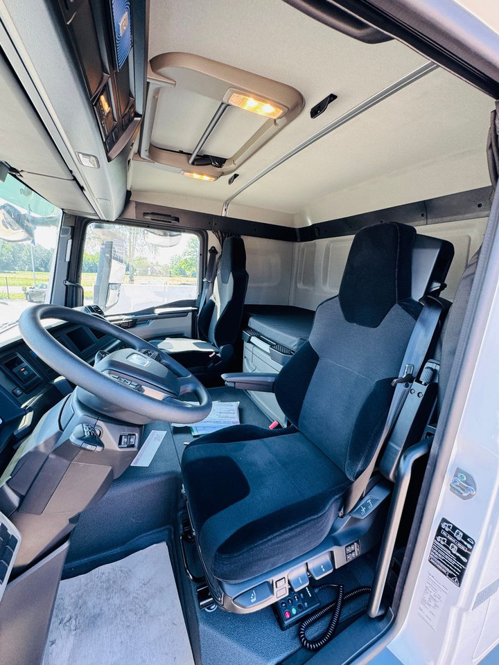 MAN TGS 32.510 mit F710 Frontkran sofort - Kamion sa tovarnim sandukom, Kamion sa dizalicom: slika 5 MAN TGS 32.510 mit F710 Frontkran sofort - Kamion sa tovarnim sandukom, Kamion sa dizalicom: slika 5