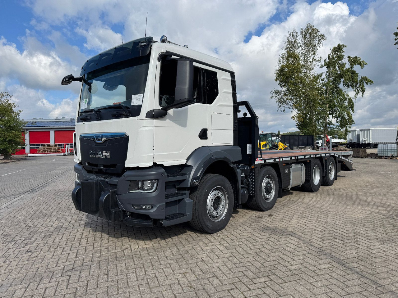 MAN TGS 35.520 8x2H Baumaschinentransporter - Šlep vozilo: slika 1 MAN TGS 35.520 8x2H Baumaschinentransporter - Šlep vozilo: slika 1