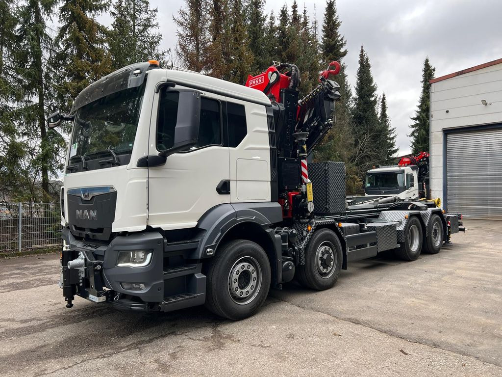 MAN TGS 35.520 8x4H-6 BL CH mit F545 & Abroller - Kamion sa dizalicom, Kamion sa hidrauličnom kukom: slika 1 MAN TGS 35.520 8x4H-6 BL CH mit F545 & Abroller - Kamion sa dizalicom, Kamion sa hidrauličnom kukom: slika 1
