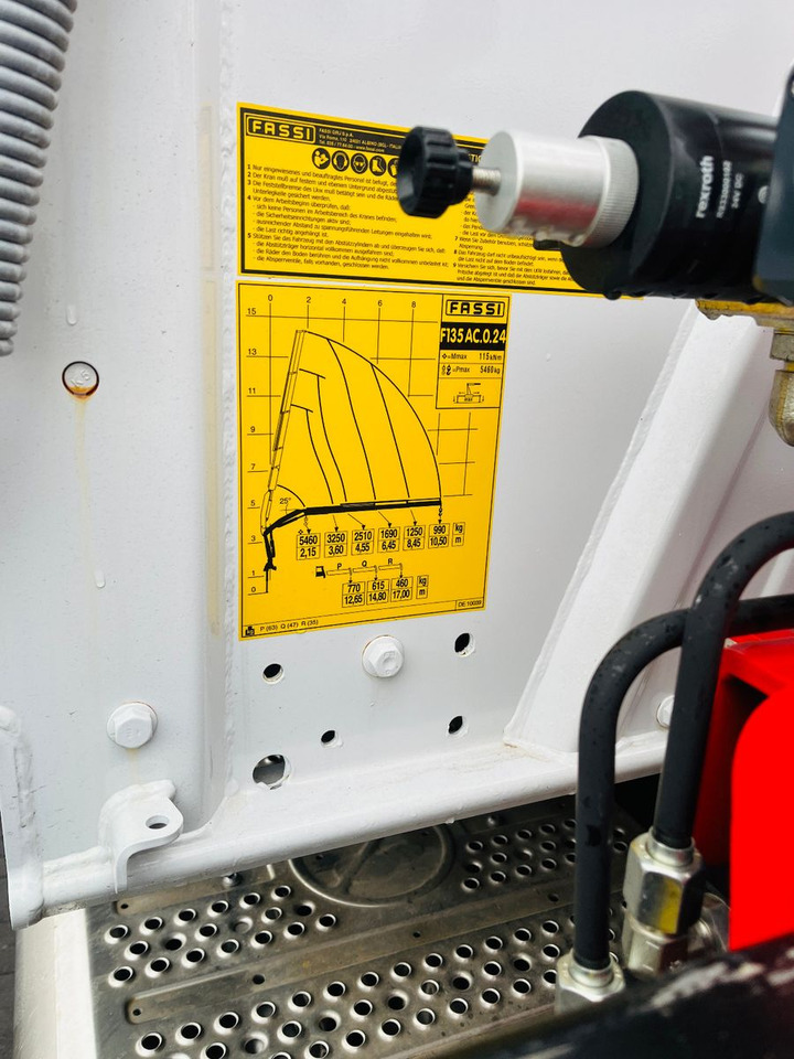 Mercedes-Benz Arocs 1835 4x4 Meiller Fassi Kran Kipper - Istovarivač, Kamion sa dizalicom: slika 4 Mercedes-Benz Arocs 1835 4x4 Meiller Fassi Kran Kipper - Istovarivač, Kamion sa dizalicom: slika 4