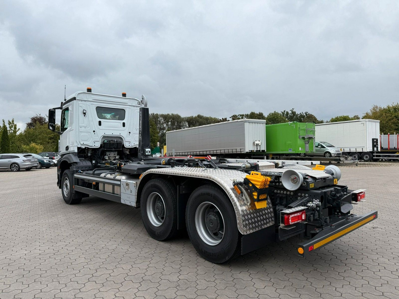 Mercedes-Benz Arocs 5 2651L 6 x4 Meiller RS 2170 - Kamion sa hidrauličnom kukom: slika 4 Mercedes-Benz Arocs 5 2651L 6 x4 Meiller RS 2170 - Kamion sa hidrauličnom kukom: slika 4