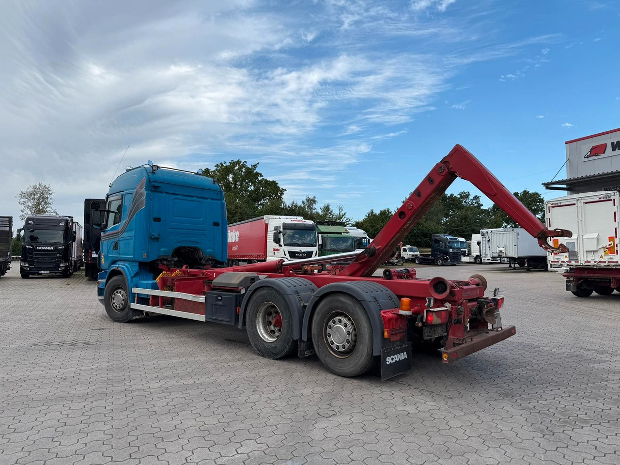 Scania G440 Abrollkipper/Hakenlift - Kamion sa hidrauličnom kukom: slika 1 Scania G440 Abrollkipper/Hakenlift - Kamion sa hidrauličnom kukom: slika 1