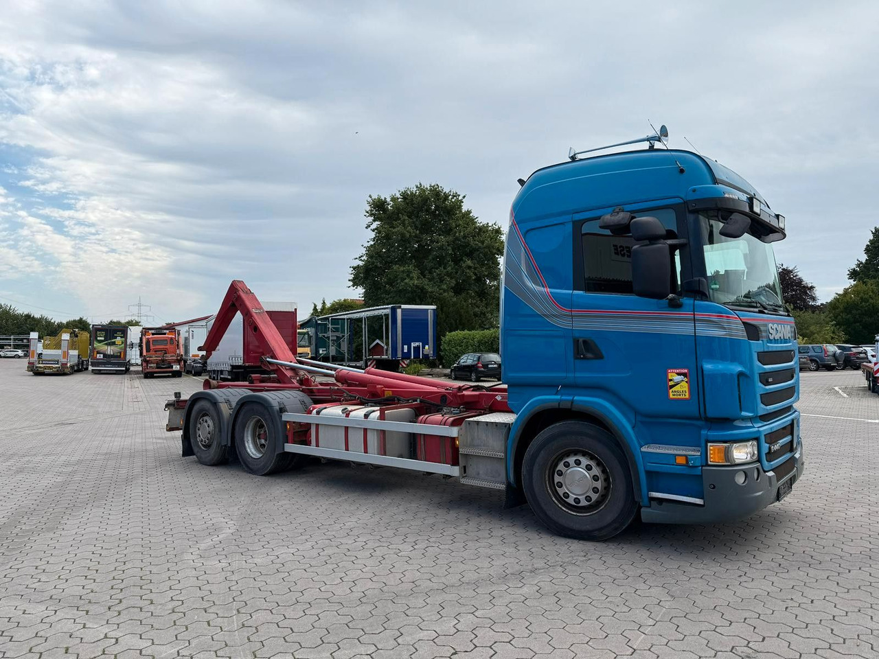 Scania G440 Abrollkipper/Hakenlift - Kamion sa hidrauličnom kukom: slika 4 Scania G440 Abrollkipper/Hakenlift - Kamion sa hidrauličnom kukom: slika 4