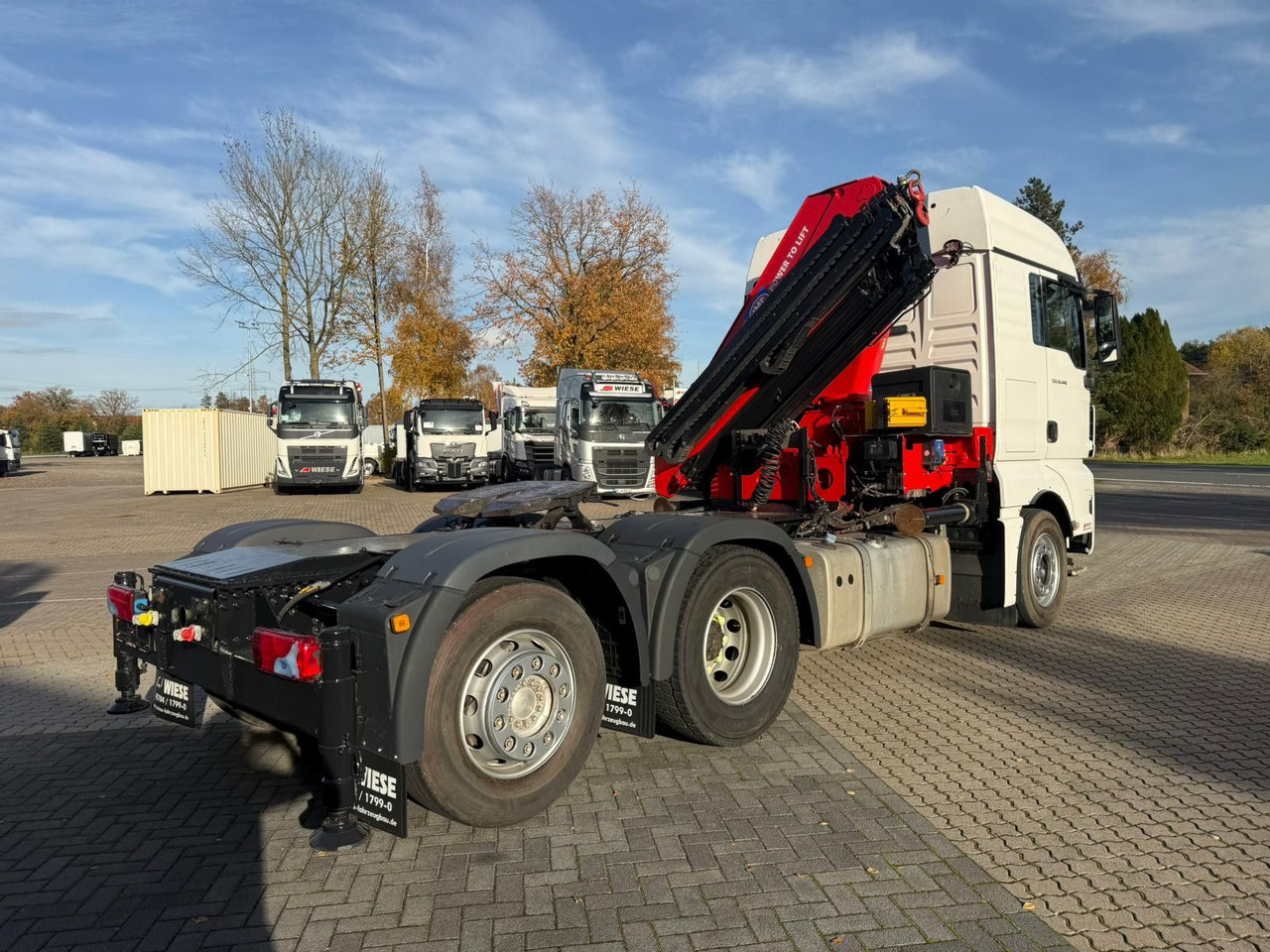 MAN TGX 26.440 6x2 mit HMF 3000-K5 Kran Top Zustand - Tegljač: slika 3 MAN TGX 26.440 6x2 mit HMF 3000-K5 Kran Top Zustand - Tegljač: slika 3