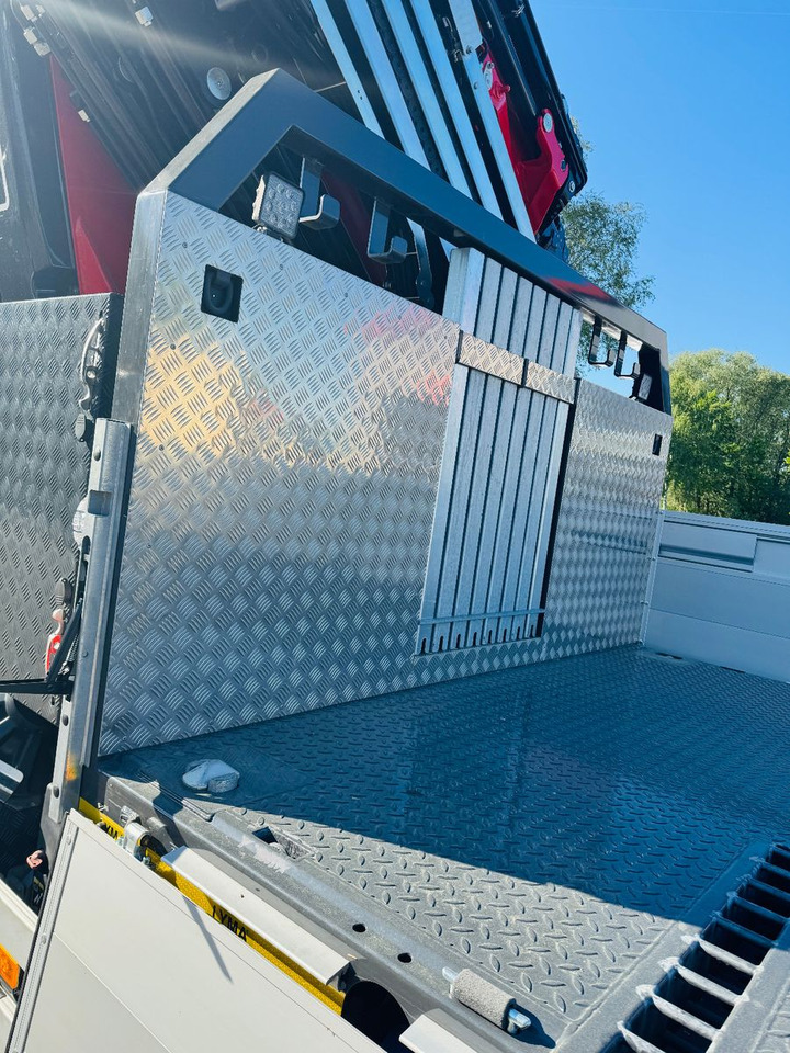 Volvo FH 500 8x2 mit F710RA.2.27 L426 und V20 Winde - Kamion sa tovarnim sandukom, Kamion sa dizalicom: slika 3 Volvo FH 500 8x2 mit F710RA.2.27 L426 und V20 Winde - Kamion sa tovarnim sandukom, Kamion sa dizalicom: slika 3