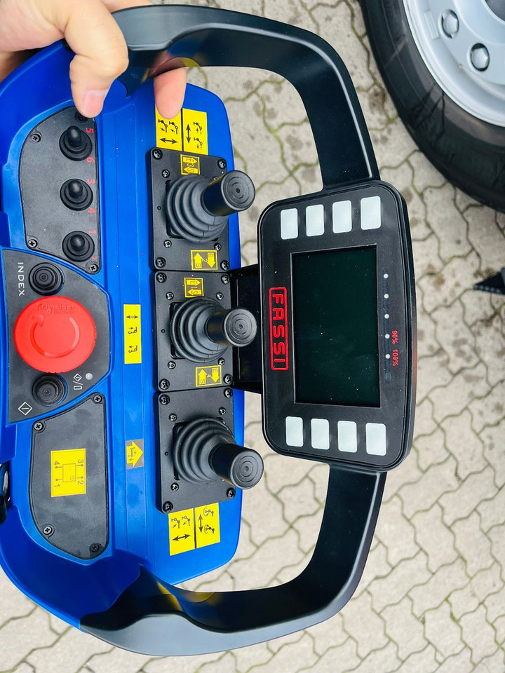 Volvo FMX 540 6x2 mit F545RA.2.28 - Kamion sa dizalicom: slika 5 Volvo FMX 540 6x2 mit F545RA.2.28 - Kamion sa dizalicom: slika 5