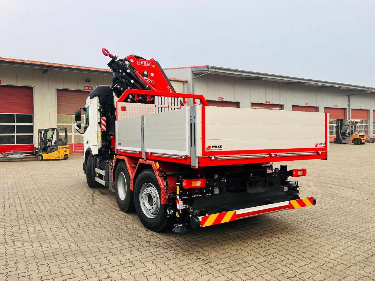 Volvo FMX 540 6x2 mit F545RA.2.28 - Kamion sa tovarnim sandukom, Kamion sa dizalicom: slika 5 Volvo FMX 540 6x2 mit F545RA.2.28 - Kamion sa tovarnim sandukom, Kamion sa dizalicom: slika 5