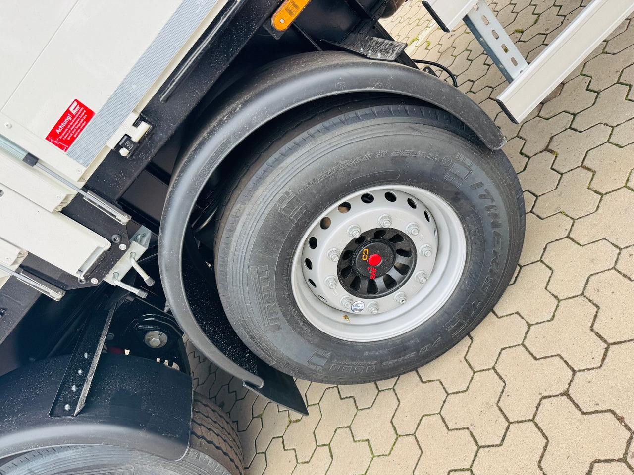 Wiese Baustoffauflieger - Heckkran Kran Fassi - Plato poluprikolica: slika 4 Wiese Baustoffauflieger - Heckkran Kran Fassi - Plato poluprikolica: slika 4