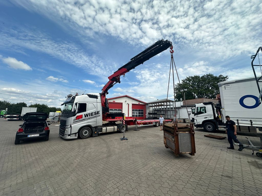 Wiese Stufensattel Tieflader mit Kran Fassi F545 Wiese Stufensattel Tieflader mit Kran Fassi F545 - Plato poluprikolica: slika 2 Wiese Stufensattel Tieflader mit Kran Fassi F545 Wiese Stufensattel Tieflader mit Kran Fassi F545 - Plato poluprikolica: slika 2