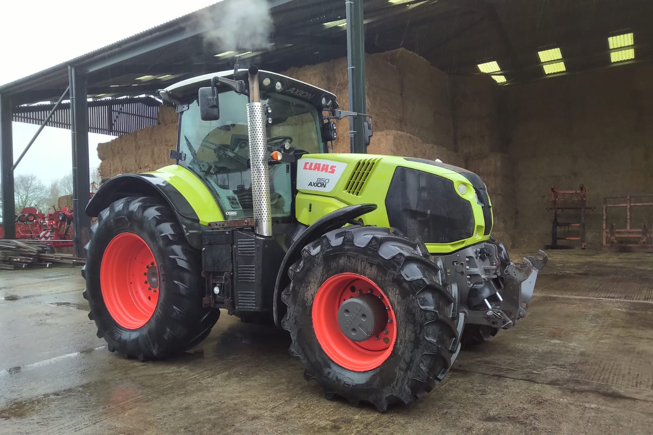 CLAAS AXION 850 - Traktor: slika 4 CLAAS AXION 850 - Traktor: slika 4