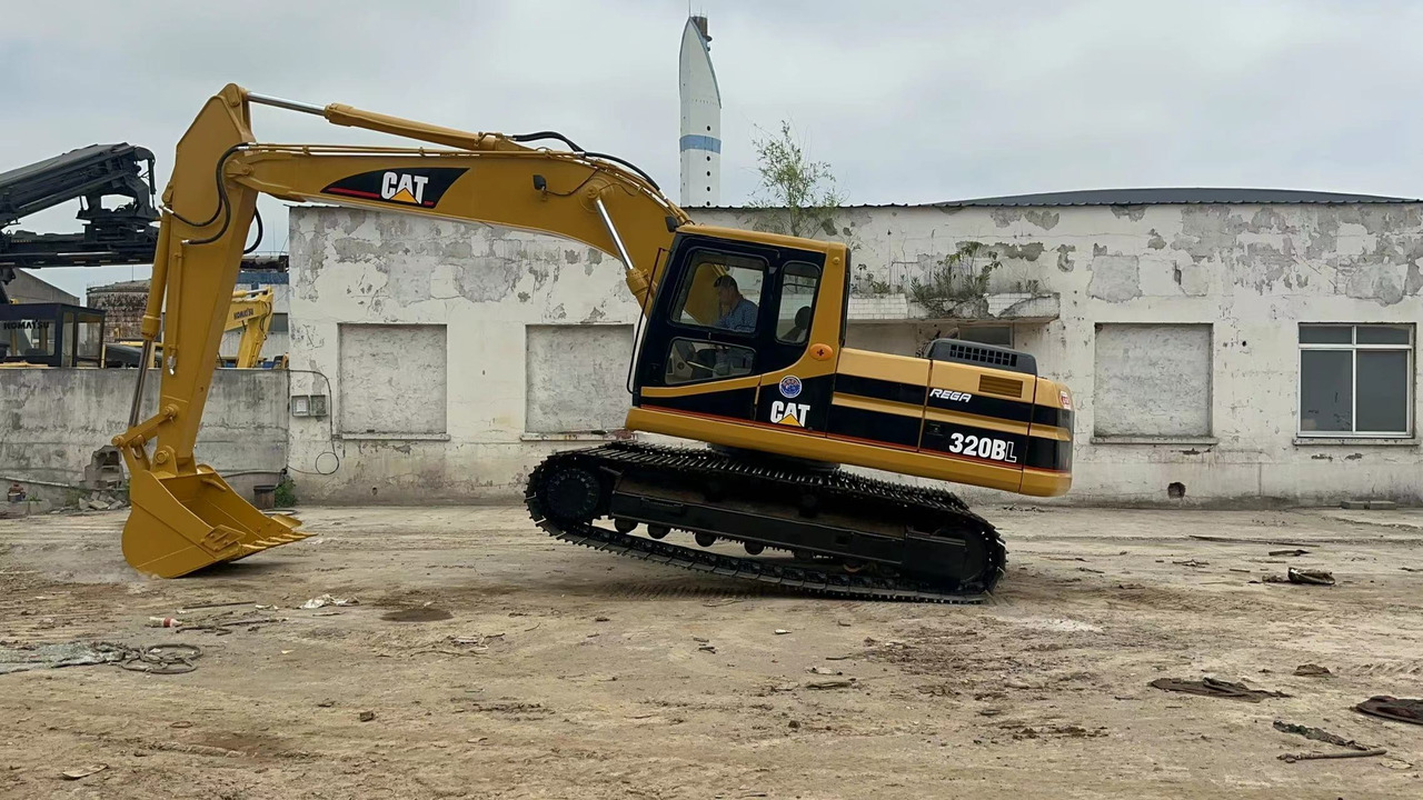 CATERPILLAR 320BL - Bager guseničar: slika 2 CATERPILLAR 320BL - Bager guseničar: slika 2