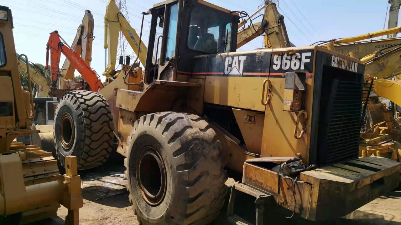 CATERPILLAR 966F - Utovarivač točkaš: slika 1 CATERPILLAR 966F - Utovarivač točkaš: slika 1