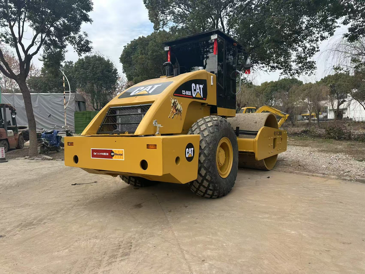 CATERPILLAR CS683E - Kompaktor: slika 2 CATERPILLAR CS683E - Kompaktor: slika 2