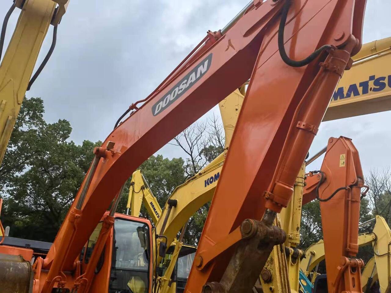 DOOSAN DH300 - Bager guseničar: slika 4 DOOSAN DH300 - Bager guseničar: slika 4