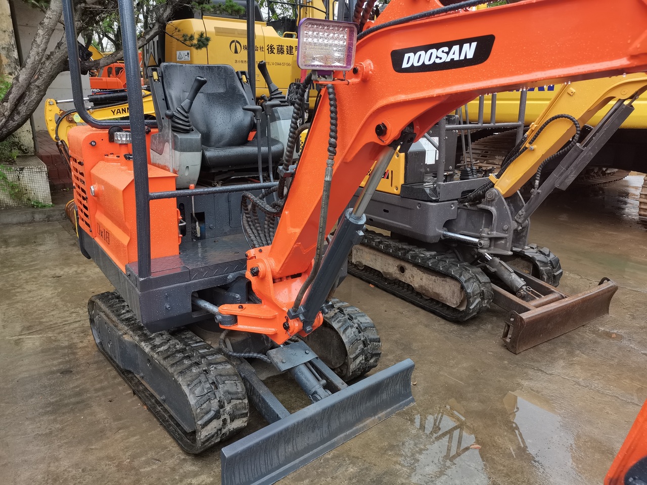 DOOSAN DX18 - Mini bager: slika 4 DOOSAN DX18 - Mini bager: slika 4