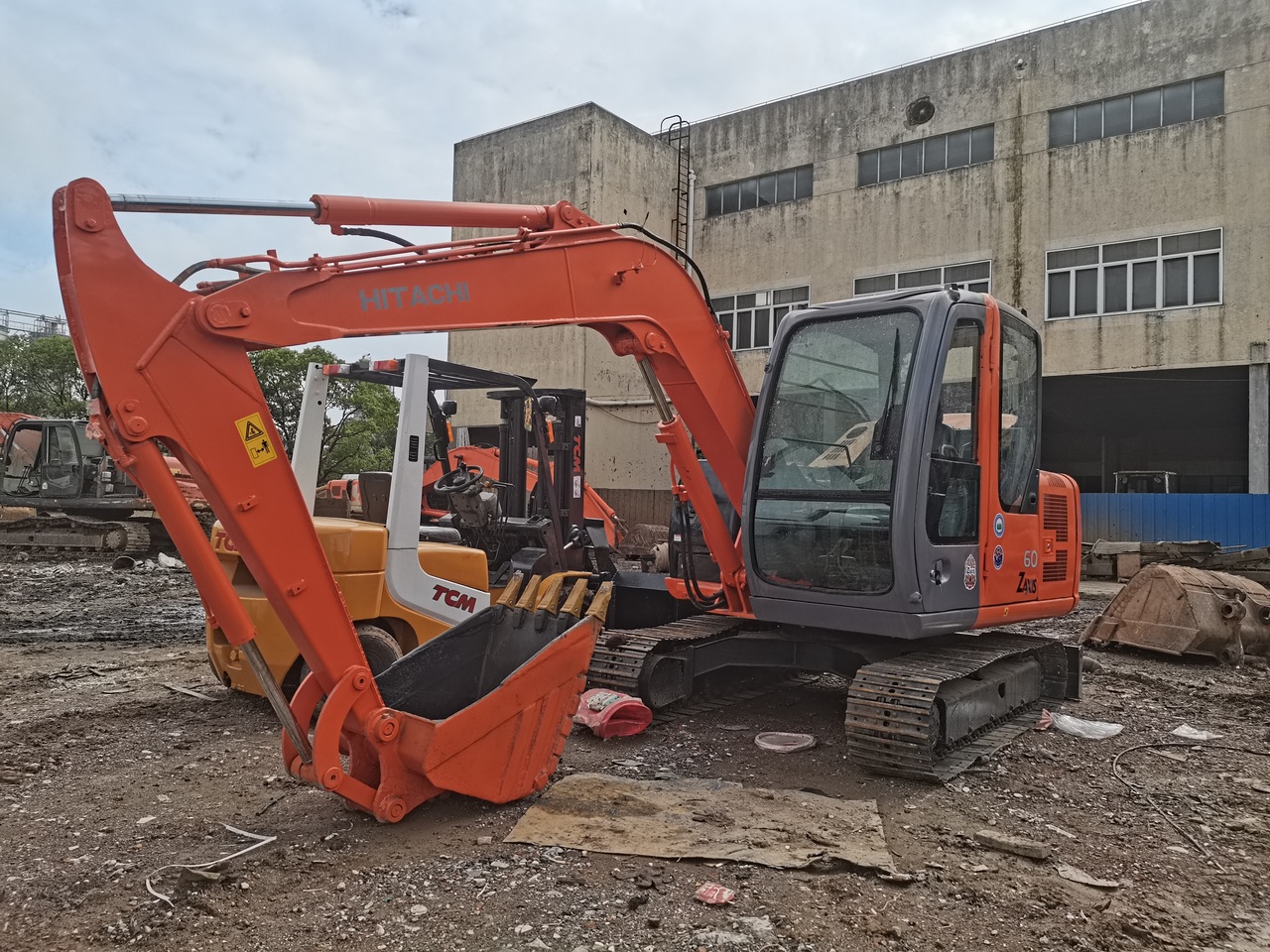 HITACHI ZX60-6 - Bager guseničar: slika 2 HITACHI ZX60-6 - Bager guseničar: slika 2