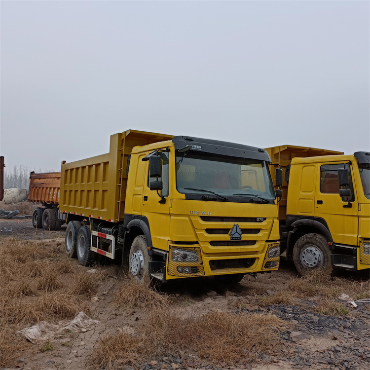 HOWO HOWO 6x4 375 -Yellow - Istovarivač: slika 2 HOWO HOWO 6x4 375 -Yellow - Istovarivač: slika 2