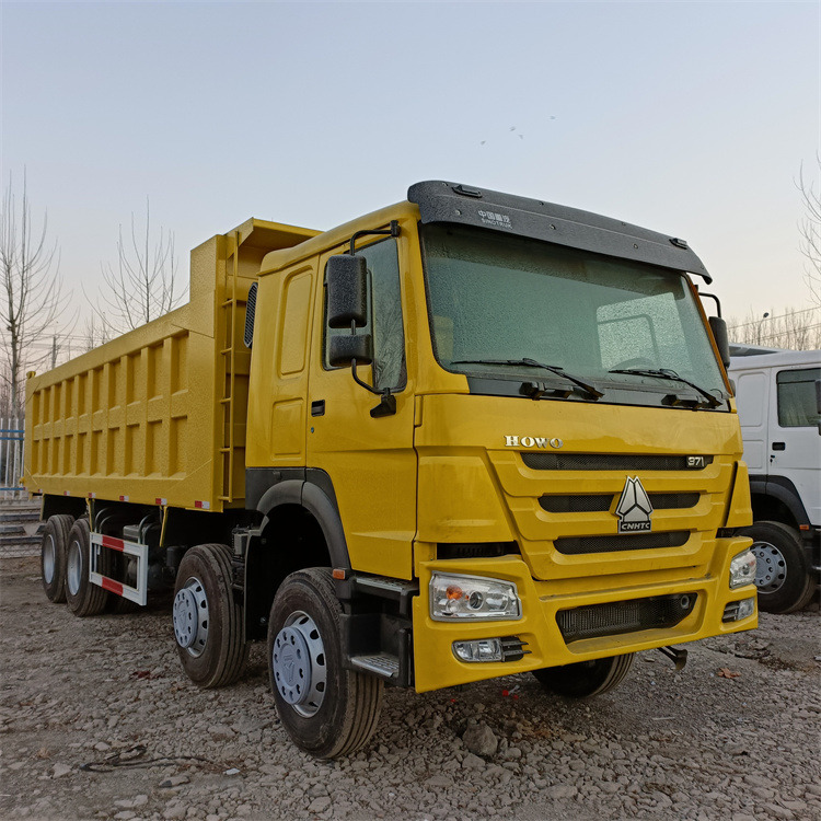 Istovarivač HOWO HOWO 8x4 371hp-Yellow: slika 8